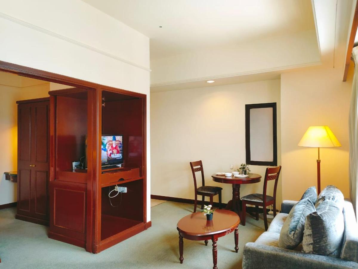 Luxhouz Suites At Times Square Kuala Lumpur Buitenkant foto