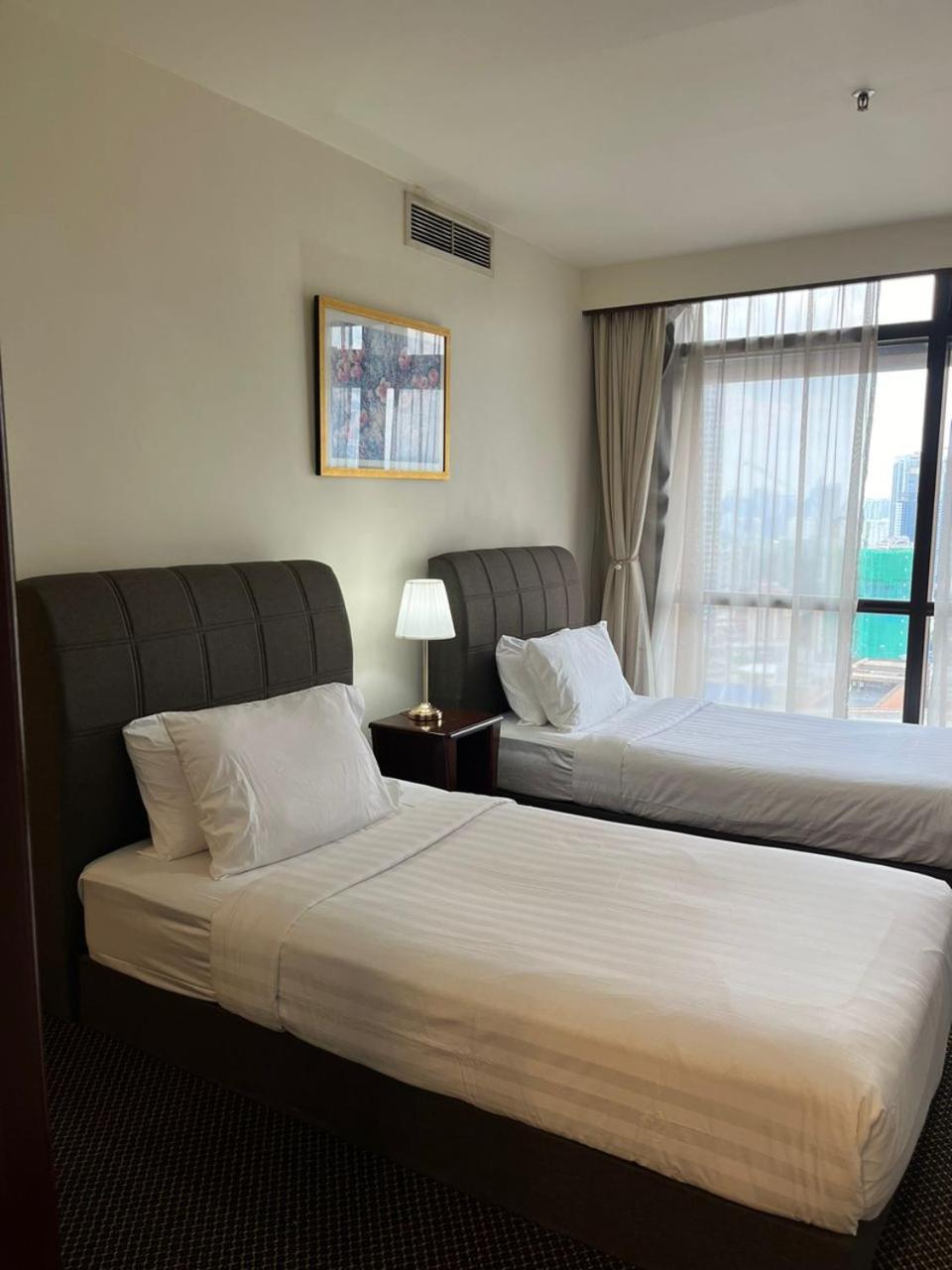 Luxhouz Suites At Times Square Kuala Lumpur Buitenkant foto