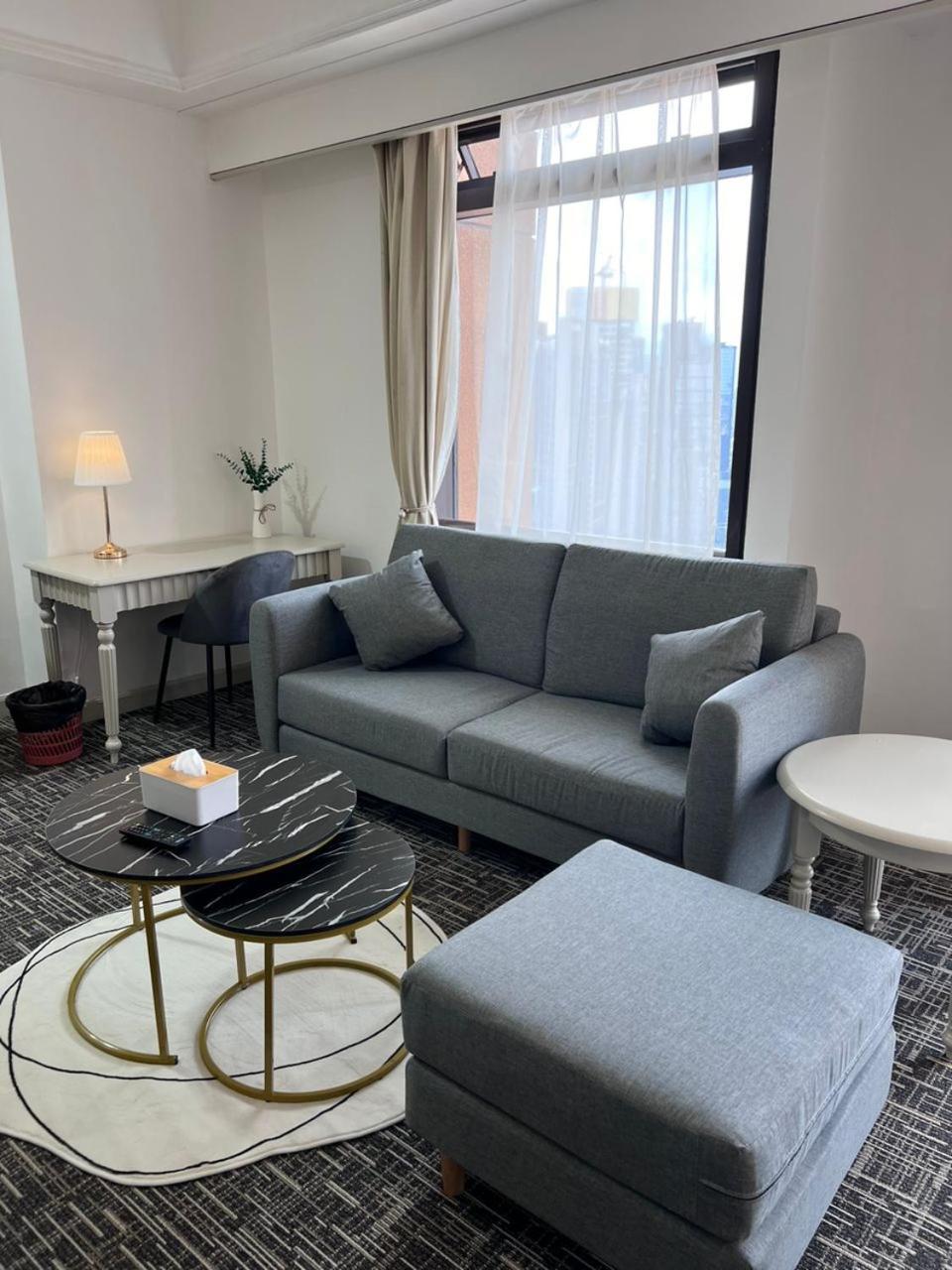 Luxhouz Suites At Times Square Kuala Lumpur Buitenkant foto