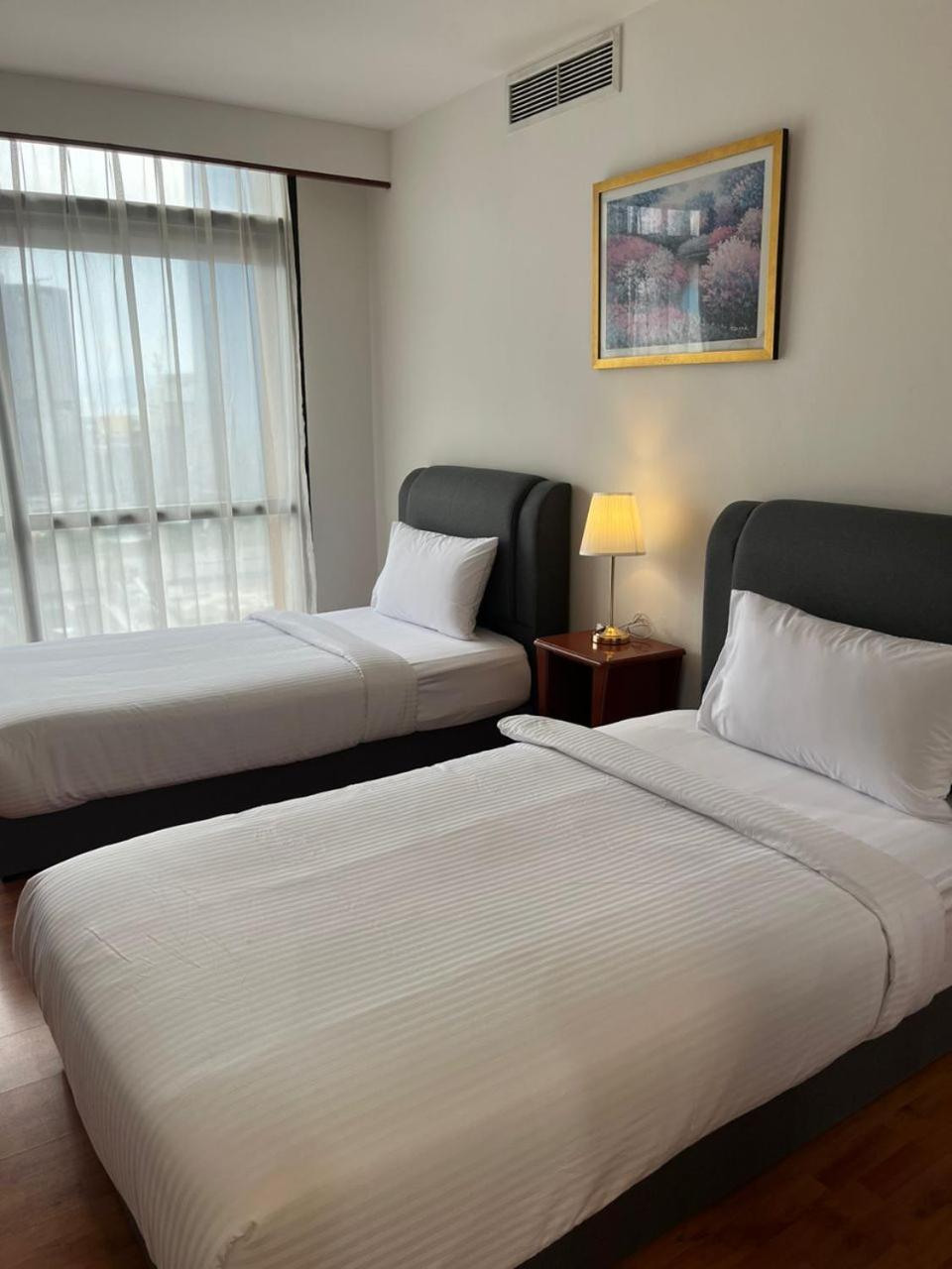 Luxhouz Suites At Times Square Kuala Lumpur Buitenkant foto