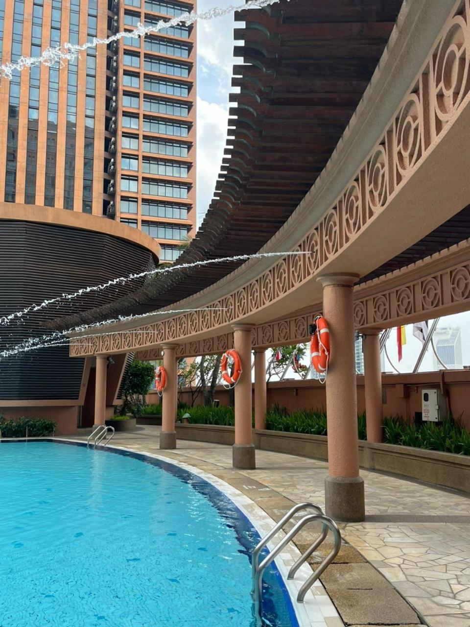 Luxhouz Suites At Times Square Kuala Lumpur Buitenkant foto